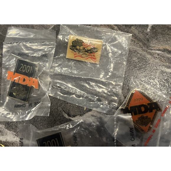 12 VTG NEW! Harley Pin Lot MDA Willie Freedom Bike Week Motorcycle Ride Hog Club - Picture 5 of 8
